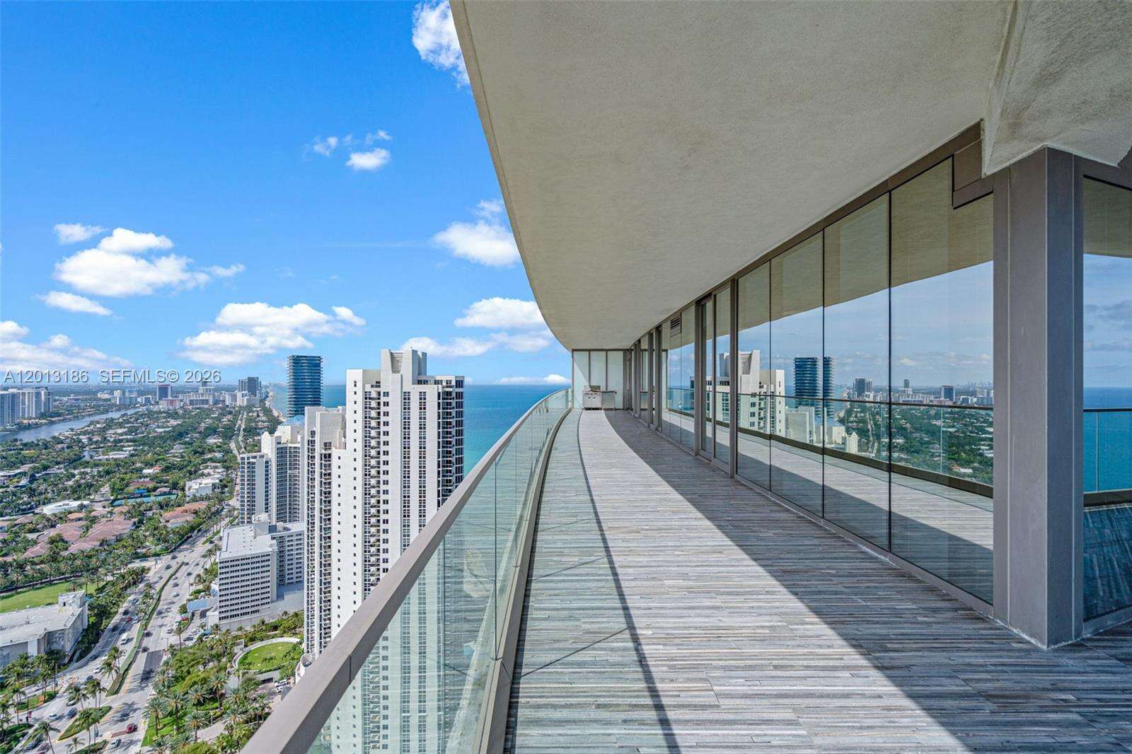 18975 COLLINS - 18975 Collins Ave, Sunny Isles Beach, FL 33160 | Picture 31