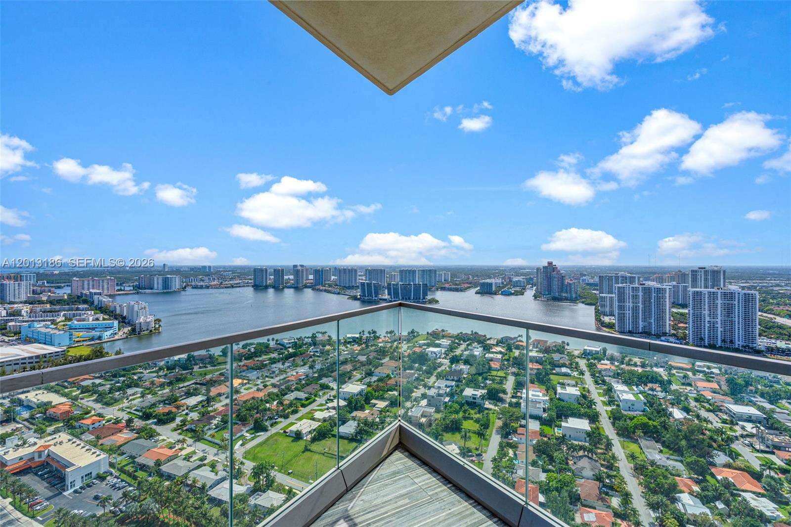 18975 COLLINS - 18975 Collins Ave, Sunny Isles Beach, FL 33160 | Picture 37