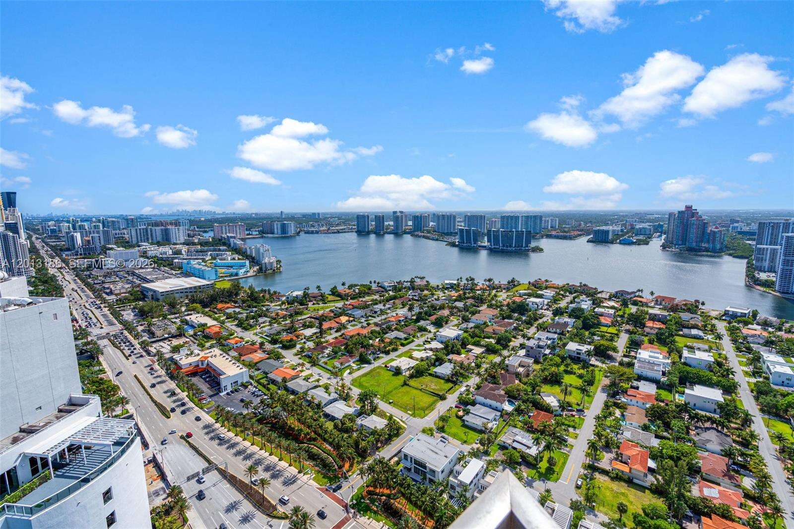 18975 COLLINS - 18975 Collins Ave, Sunny Isles Beach, FL 33160 | Picture 38