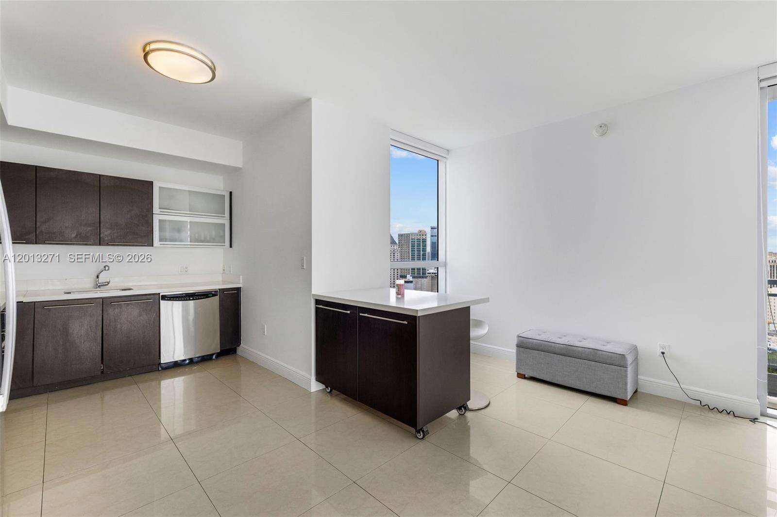 The Ivy at 90 3 St, Miami, FL 33130 - For Sale photo 2