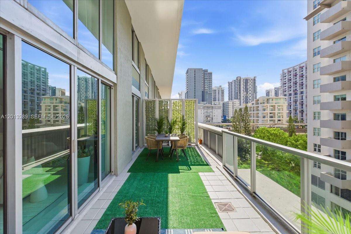 Axis On Brickell at 1111 1 Ave, Miami, FL 33130 - For Sale photo 50