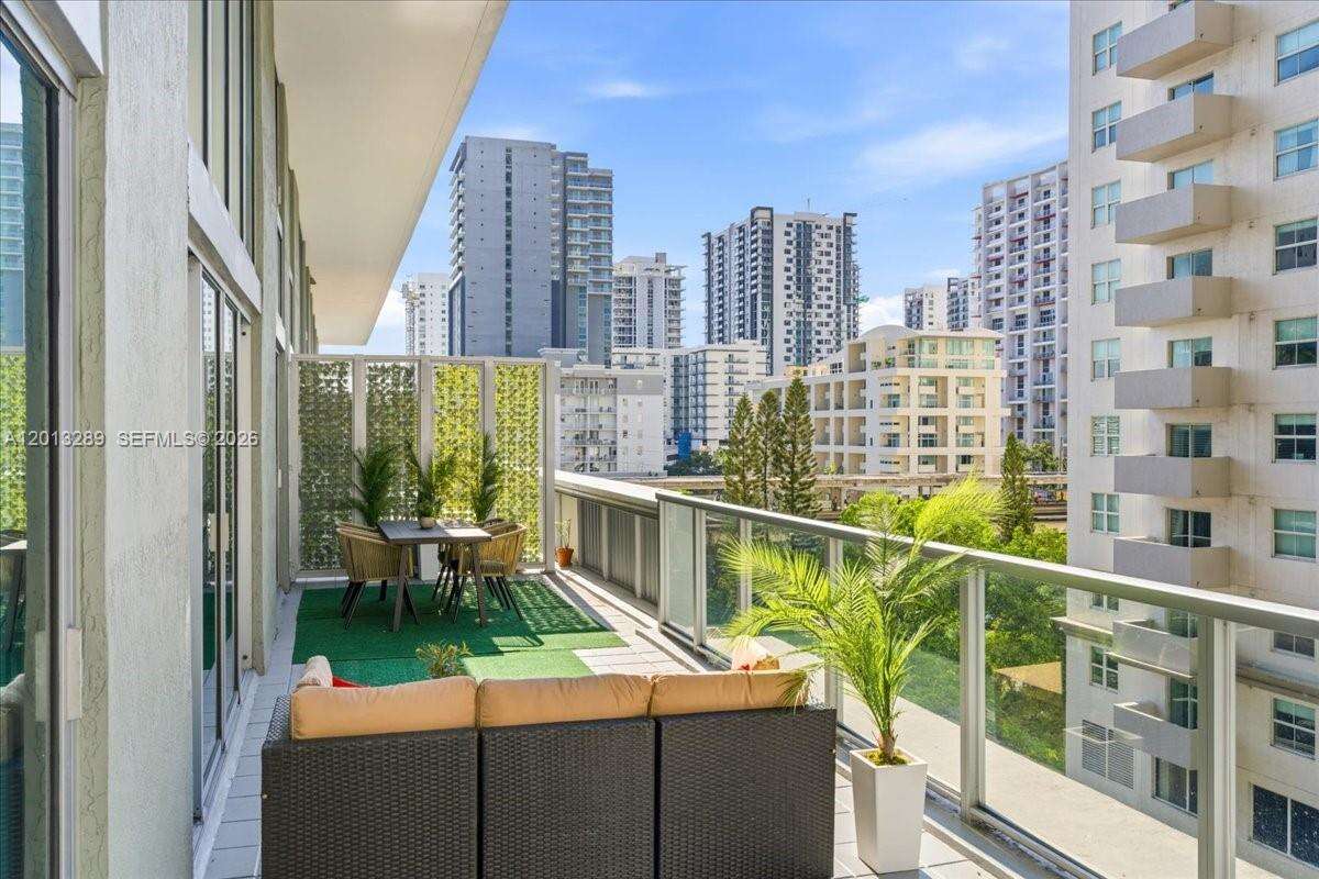 Axis On Brickell at 1111 1 Ave, Miami, FL 33130 - For Sale photo 51