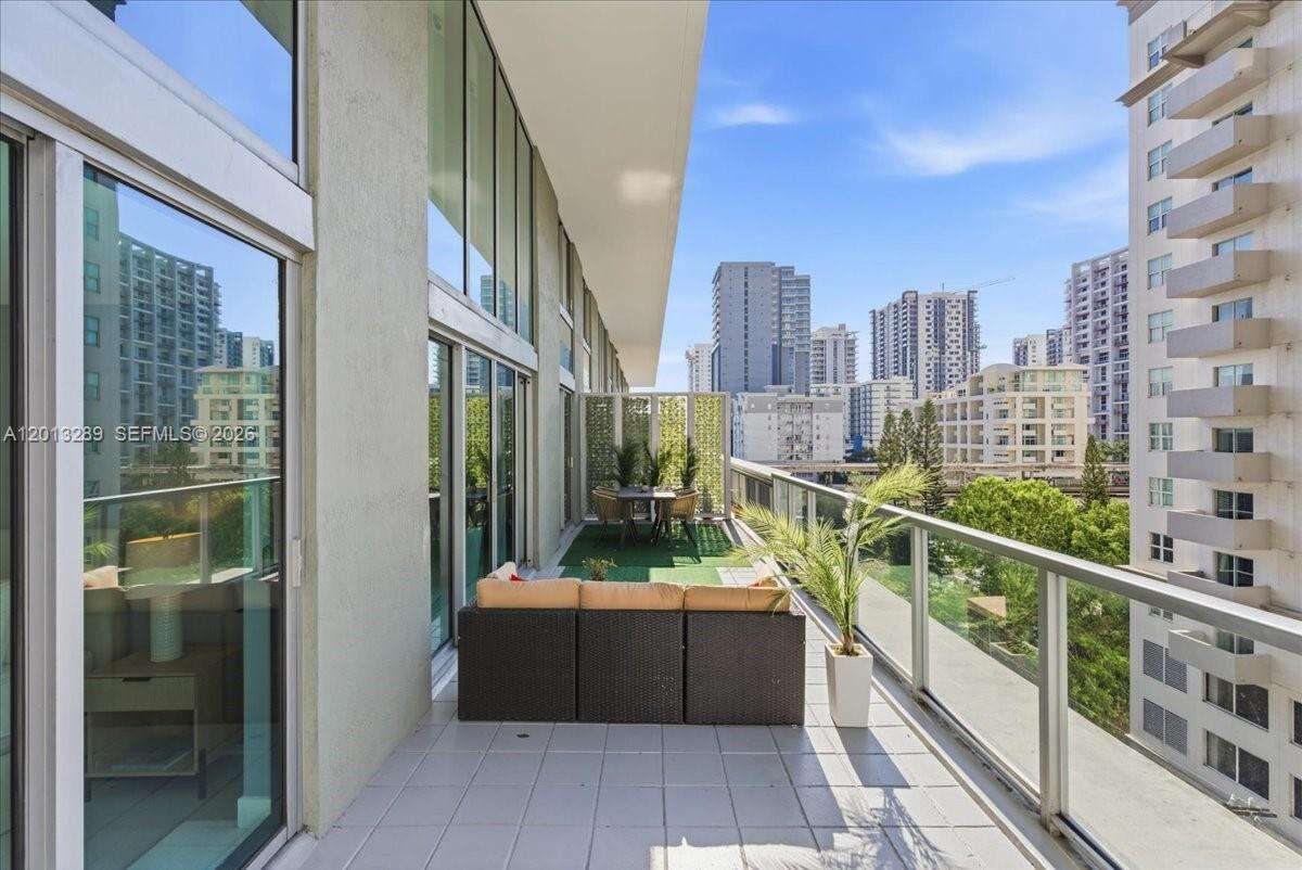 Axis On Brickell at 1111 1 Ave, Miami, FL 33130 - For Sale photo 52
