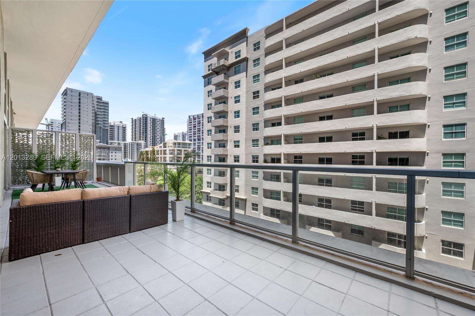 Axis On Brickell at 1111 1 Ave, Miami, FL 33130 - For Sale photo 53