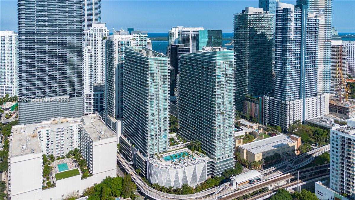 Axis On Brickell at 1111 1 Ave, Miami, FL 33130 - For Sale photo 59