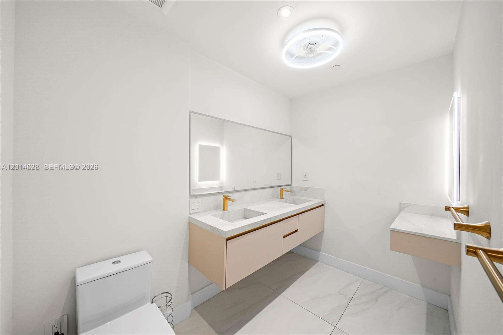 900 Biscayne at 900 Biscayne Blvd, Miami, FL 33132 - For Sale photo 12