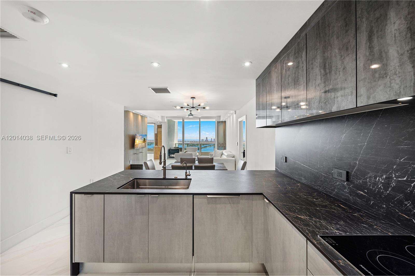 900 Biscayne at 900 Biscayne Blvd, Miami, FL 33132 - For Sale photo 22