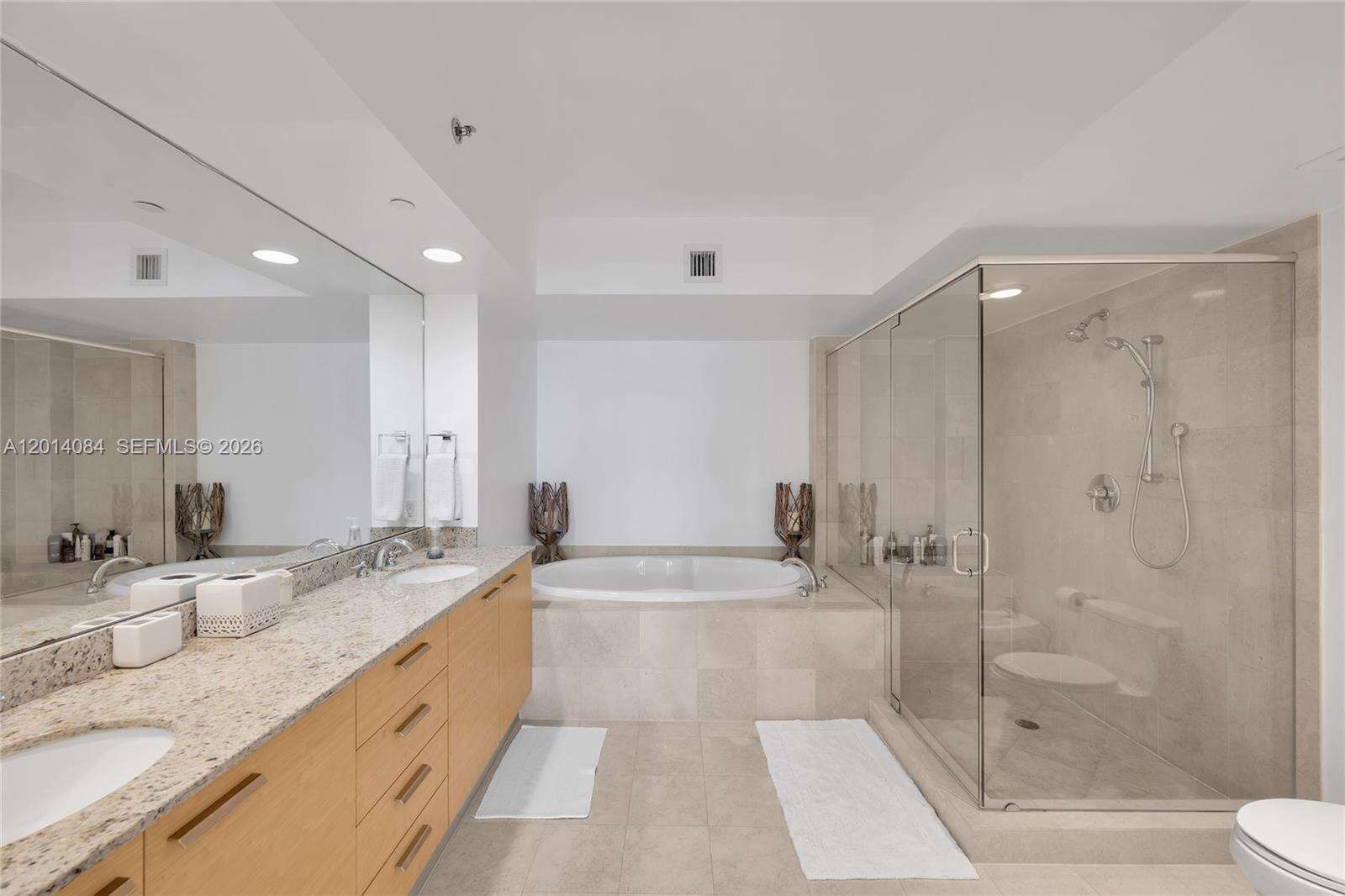 The Beach Club Two at 1830 Ocean Dr, Hallandale Beach, FL 33009 - For Sale photo 18