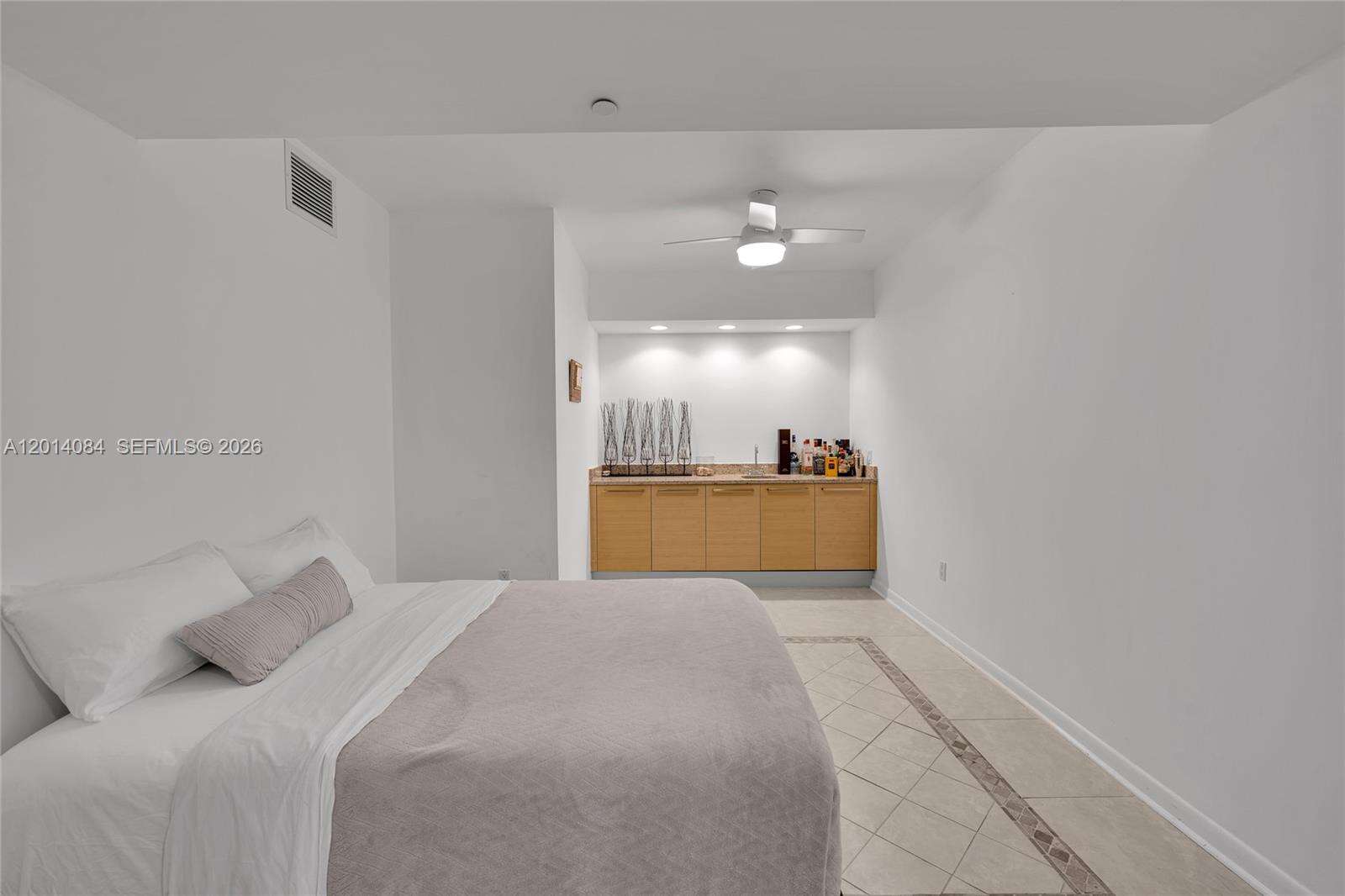 The Beach Club Two at 1830 Ocean Dr, Hallandale Beach, FL 33009 - For Sale photo 23