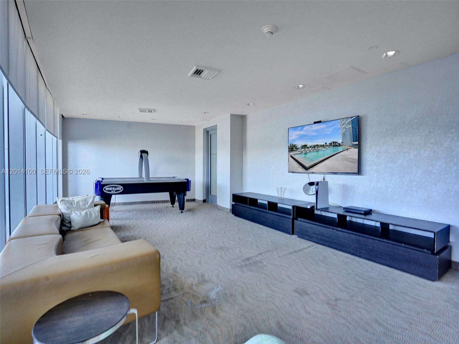 Jade Beach at 17001 Collins Ave, Sunny Isles Beach, FL 33160 - For Sale photo 22