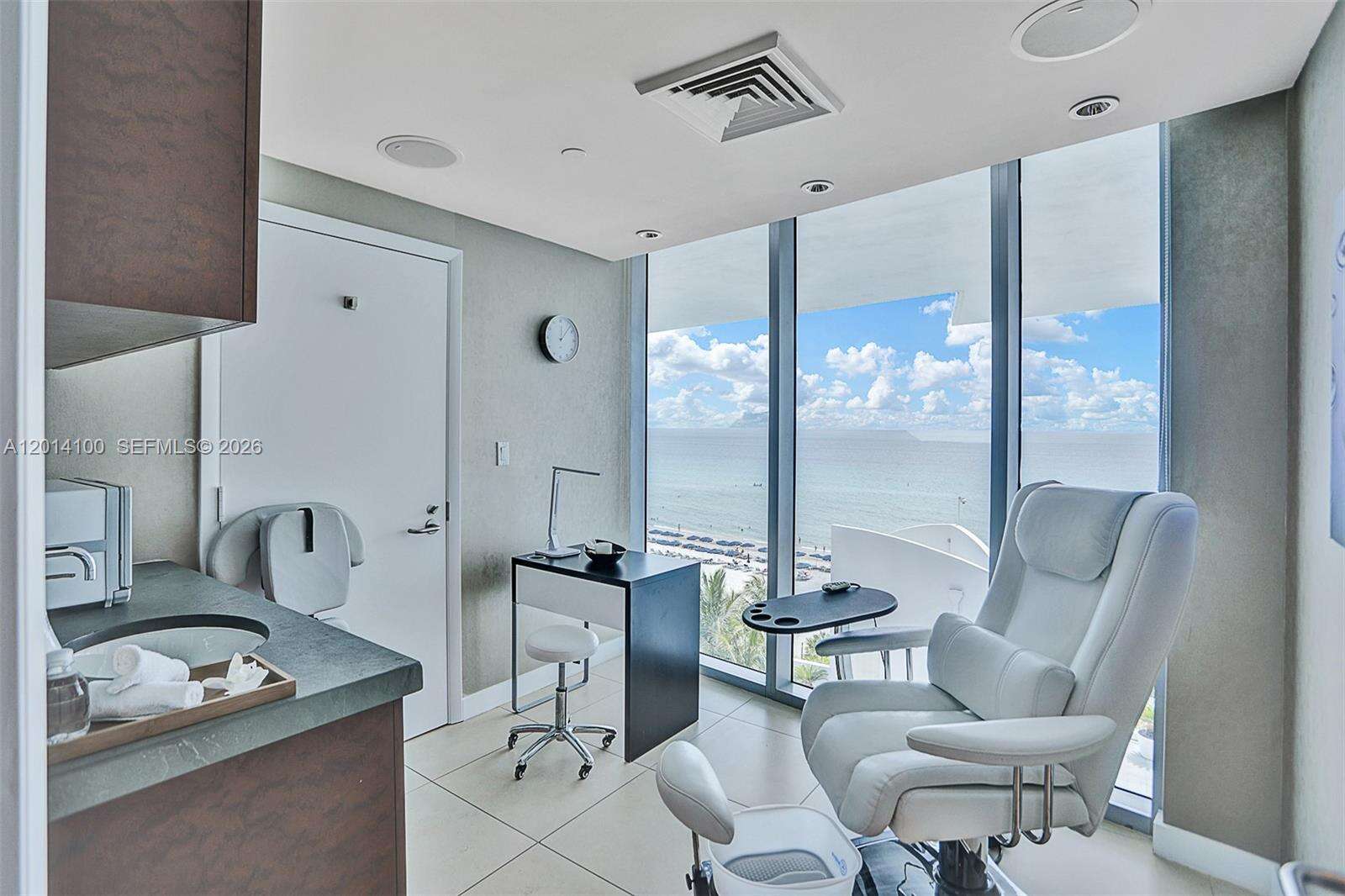 Jade Beach at 17001 Collins Ave, Sunny Isles Beach, FL 33160 - For Sale photo 40