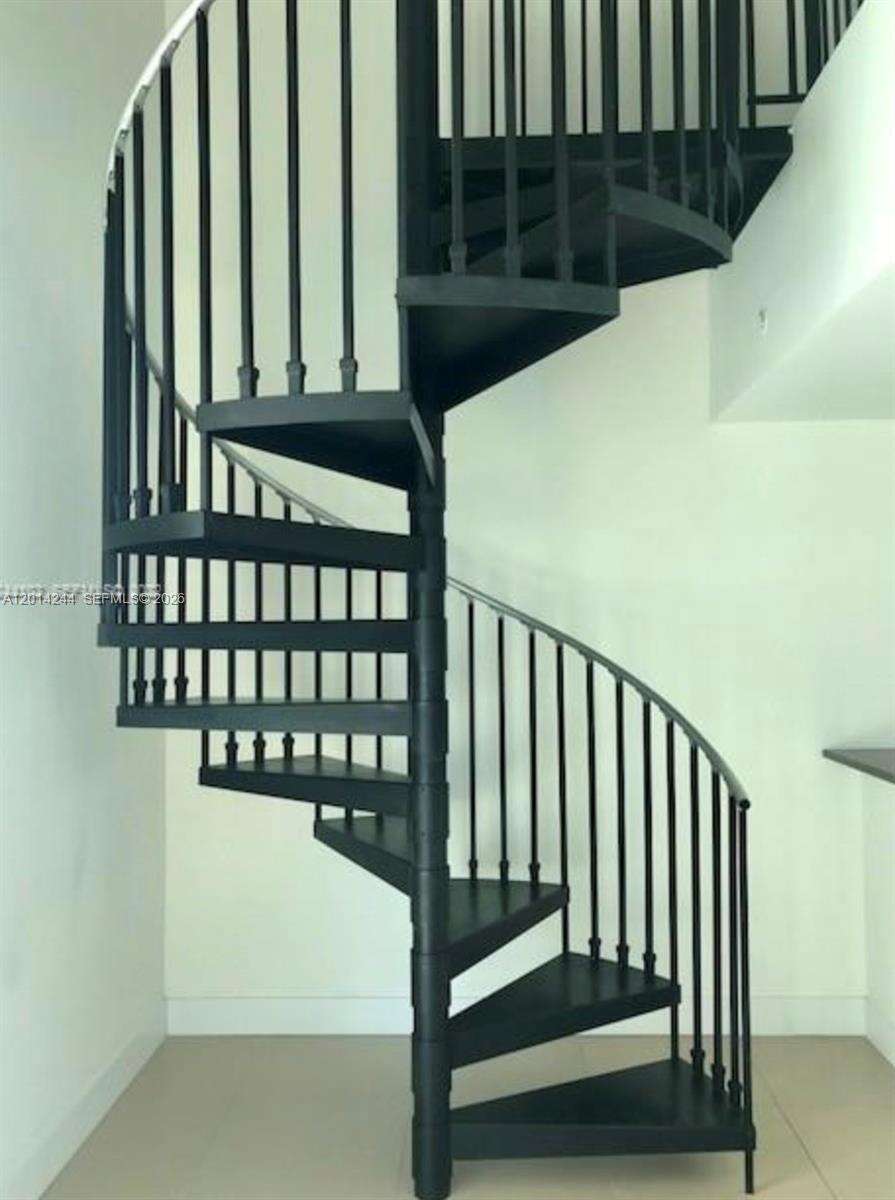 Met 1 at 300 Biscayne Blvd, Miami, FL 33131 - For Sale photo 3
