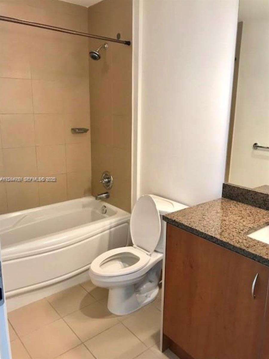 Met 1 at 300 Biscayne Blvd, Miami, FL 33131 - For Sale photo 8