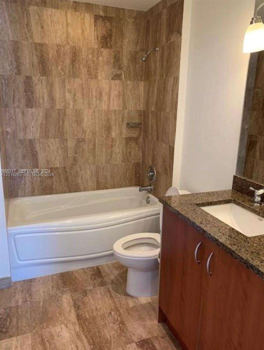 Met 1 at 300 Biscayne Blvd, Miami, FL 33131 - For Sale photo 6
