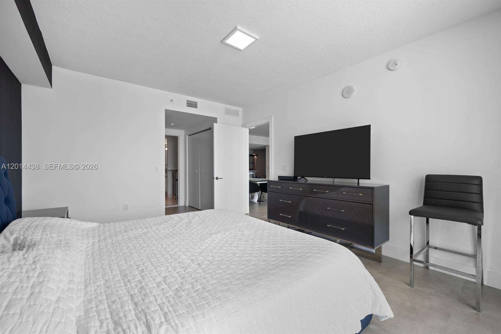 PARQUE TOWERS - 300 Sunny Isles Blvd, Sunny Isles Beach, FL 33160 | Picture 15