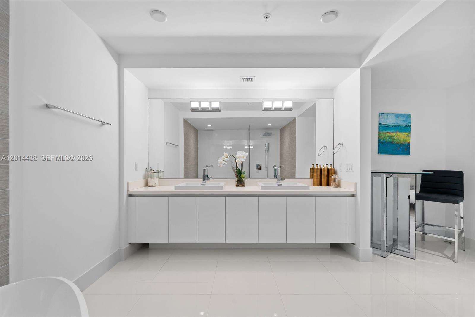 PARQUE TOWERS - 300 Sunny Isles Blvd, Sunny Isles Beach, FL 33160 | Picture 16