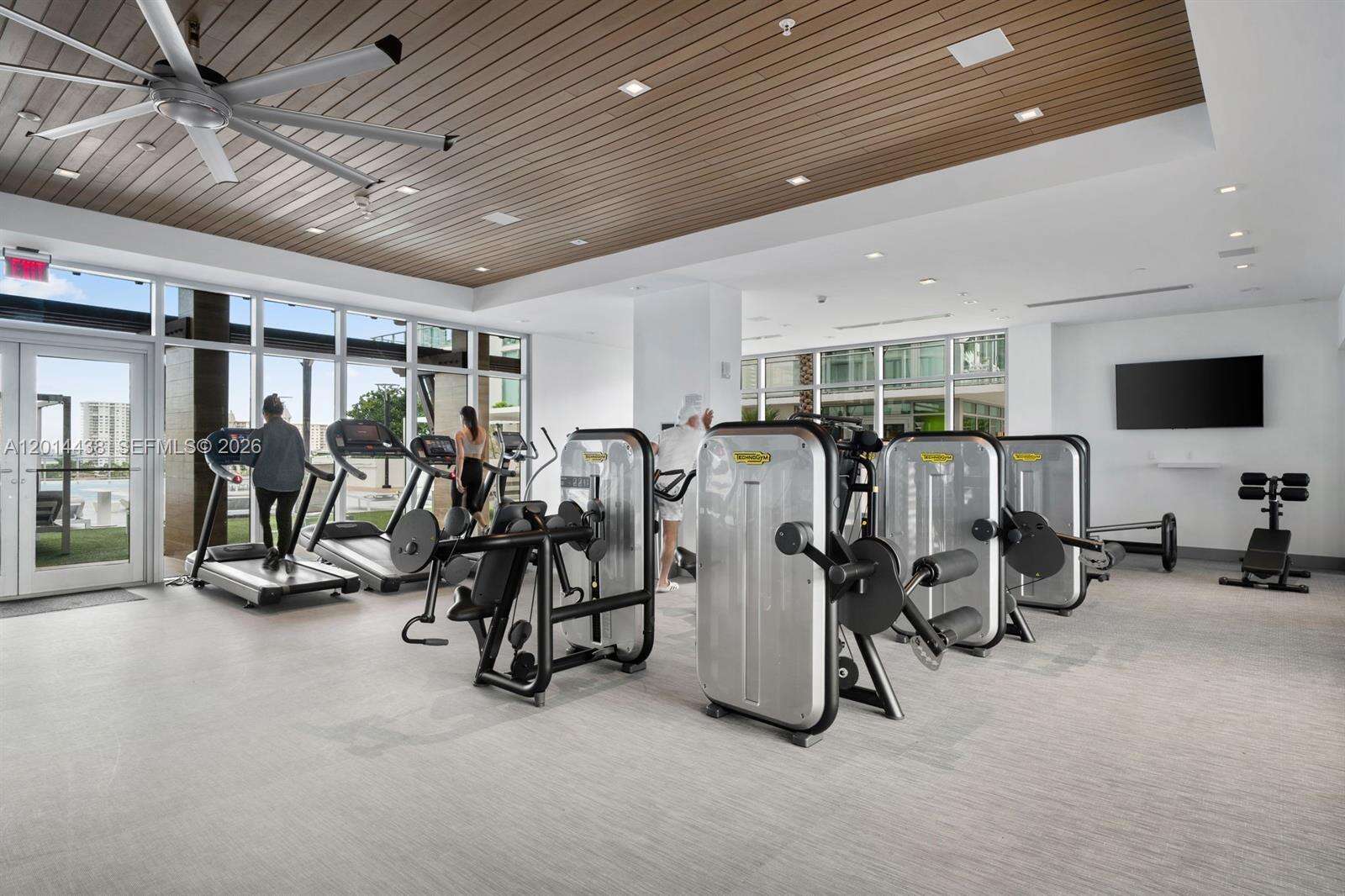 PARQUE TOWERS - 300 Sunny Isles Blvd, Sunny Isles Beach, FL 33160 | Picture 45