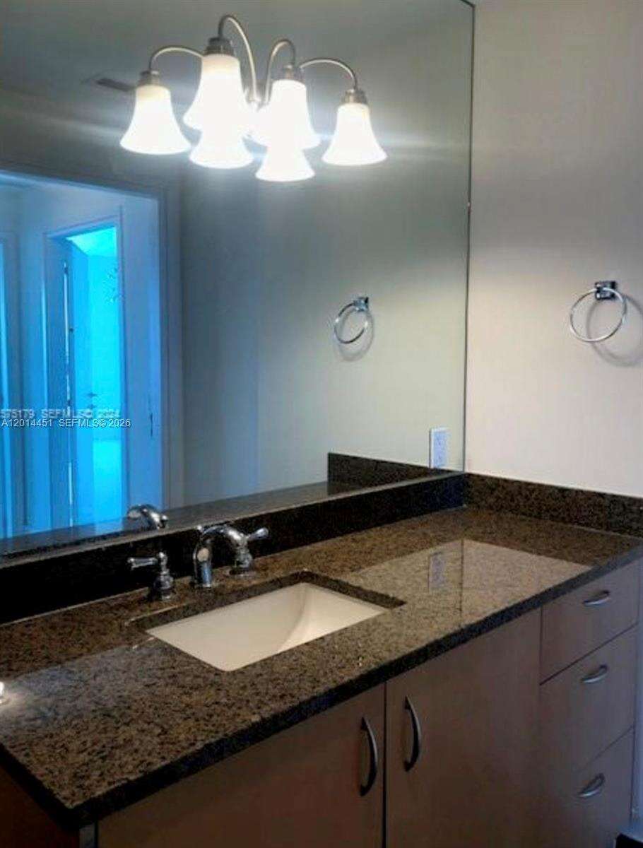 Met 1 at 300 Biscayne Blvd, Miami, FL 33131 - For Sale photo 4