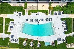 Central Carillon at 6801 Collins Ave, Miami Beach, FL 33141 - For Sale photo 31