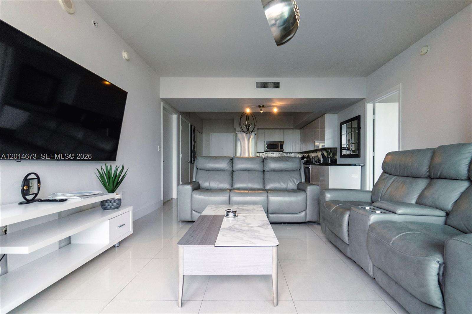 Mint at 92 3 St, Miami, FL 33130 - For Sale photo 7