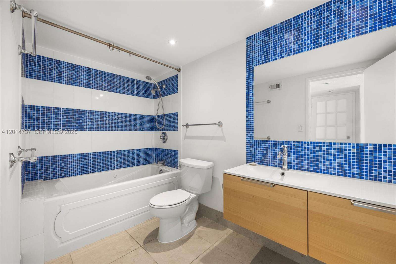 King Cole at 900 Bay Dr, Miami Beach, FL 33141 - For Sale photo 17