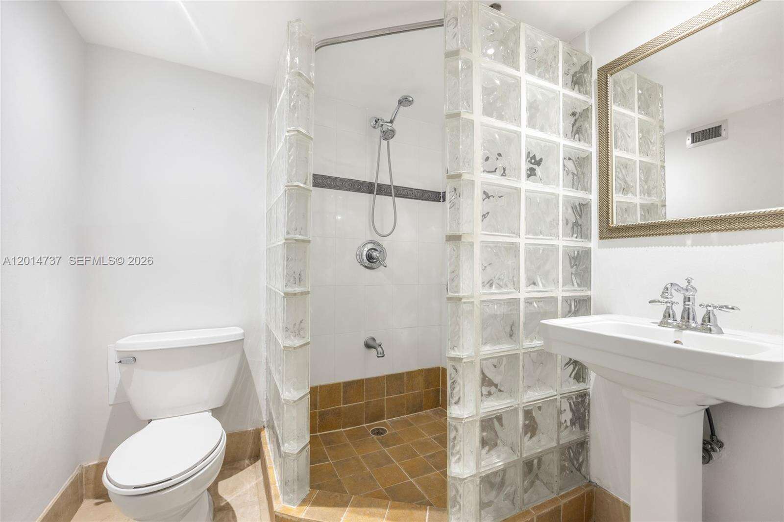 King Cole at 900 Bay Dr, Miami Beach, FL 33141 - For Sale photo 18