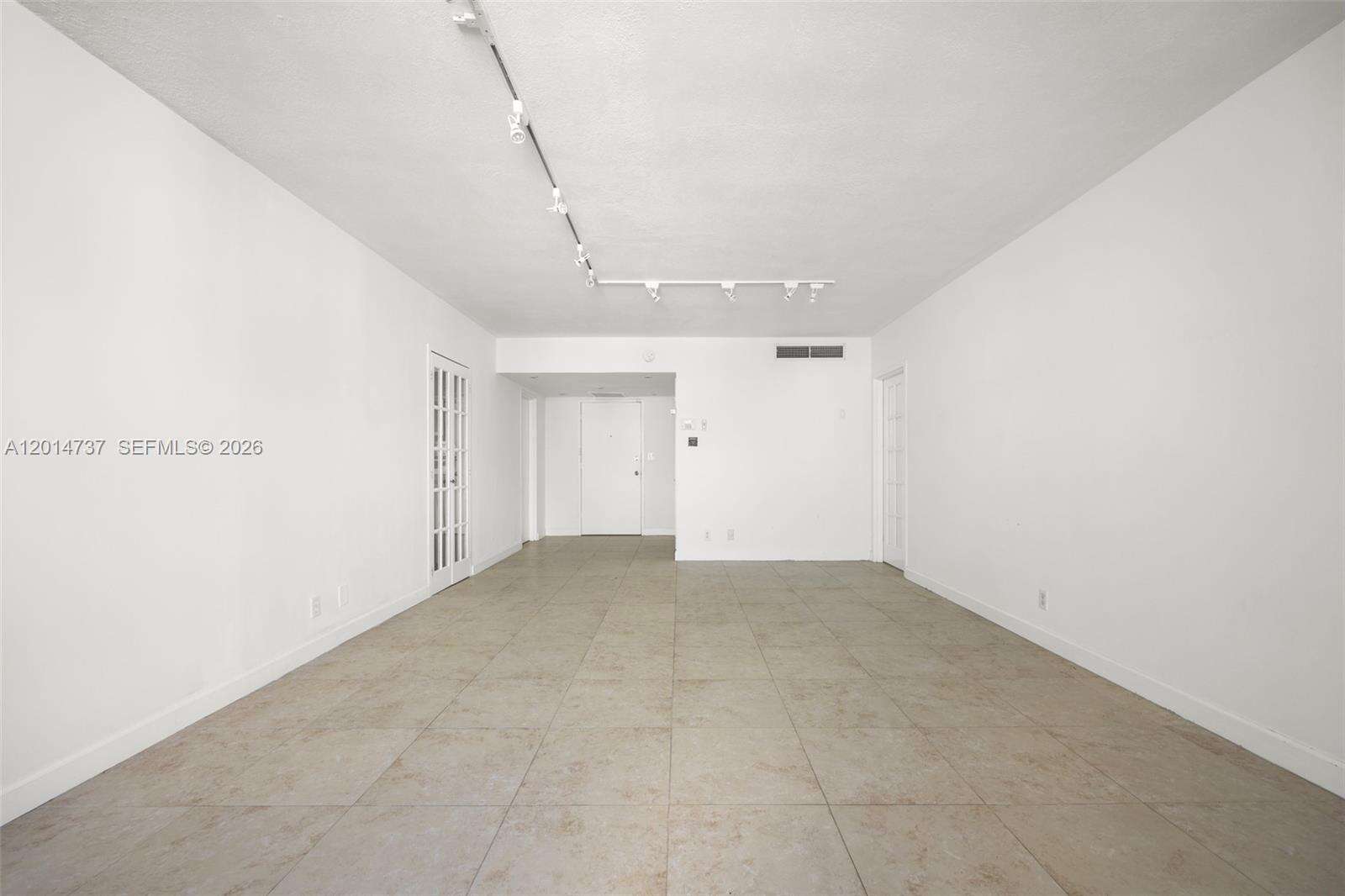 King Cole at 900 Bay Dr, Miami Beach, FL 33141 - For Sale photo 4