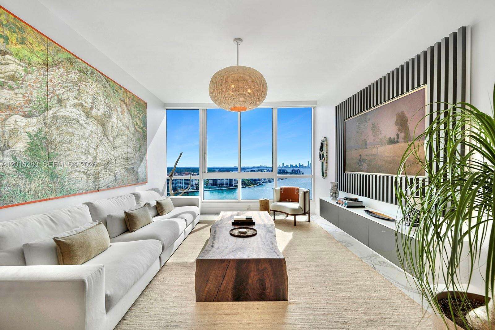 Continuum South Tower at 100 Pointe Dr, Miami Beach, FL 33139 - For Sale photo 1