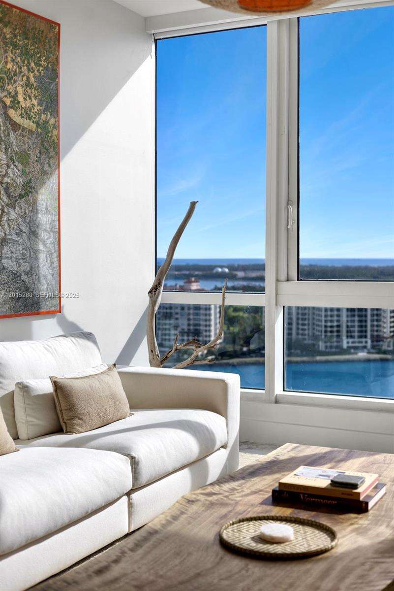 Continuum South Tower at 100 Pointe Dr, Miami Beach, FL 33139 - For Sale photo 16