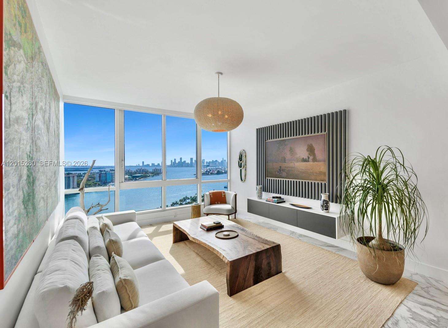 Continuum South Tower at 100 Pointe Dr, Miami Beach, FL 33139 - For Sale photo 3