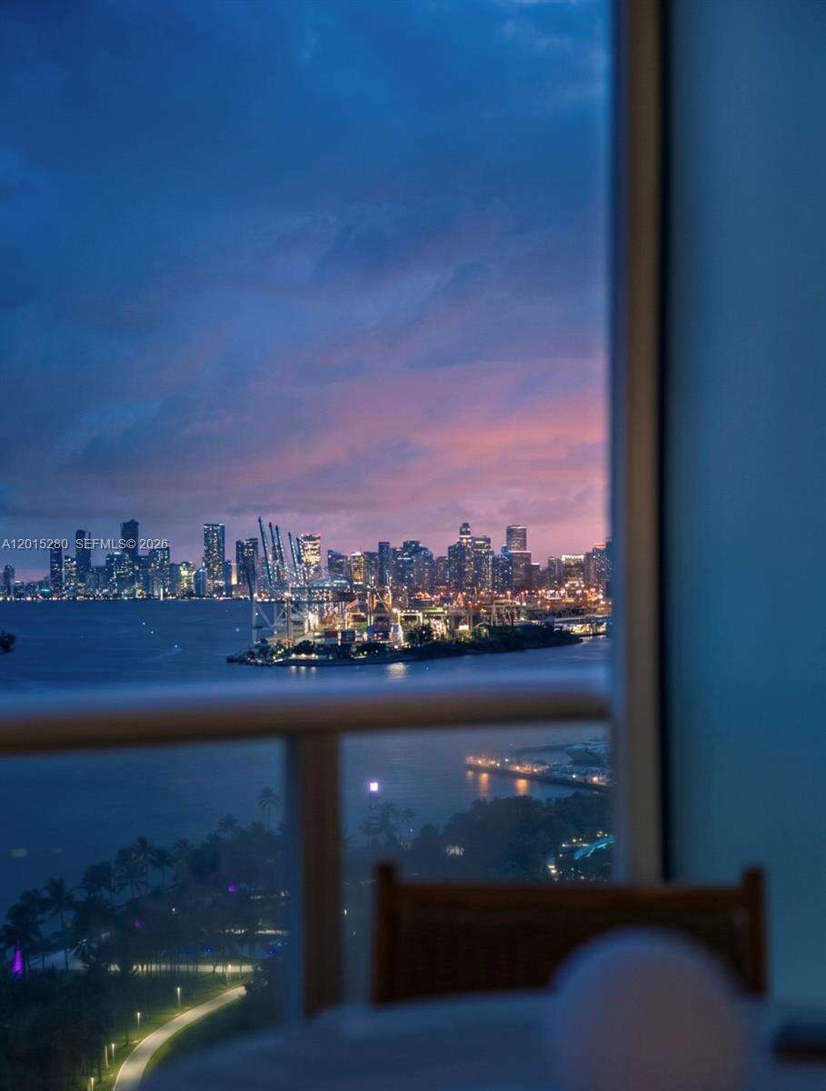Continuum South Tower at 100 Pointe Dr, Miami Beach, FL 33139 - For Sale photo 23