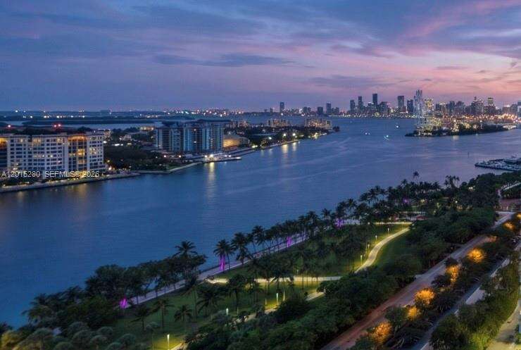 Continuum South Tower at 100 Pointe Dr, Miami Beach, FL 33139 - For Sale photo 24