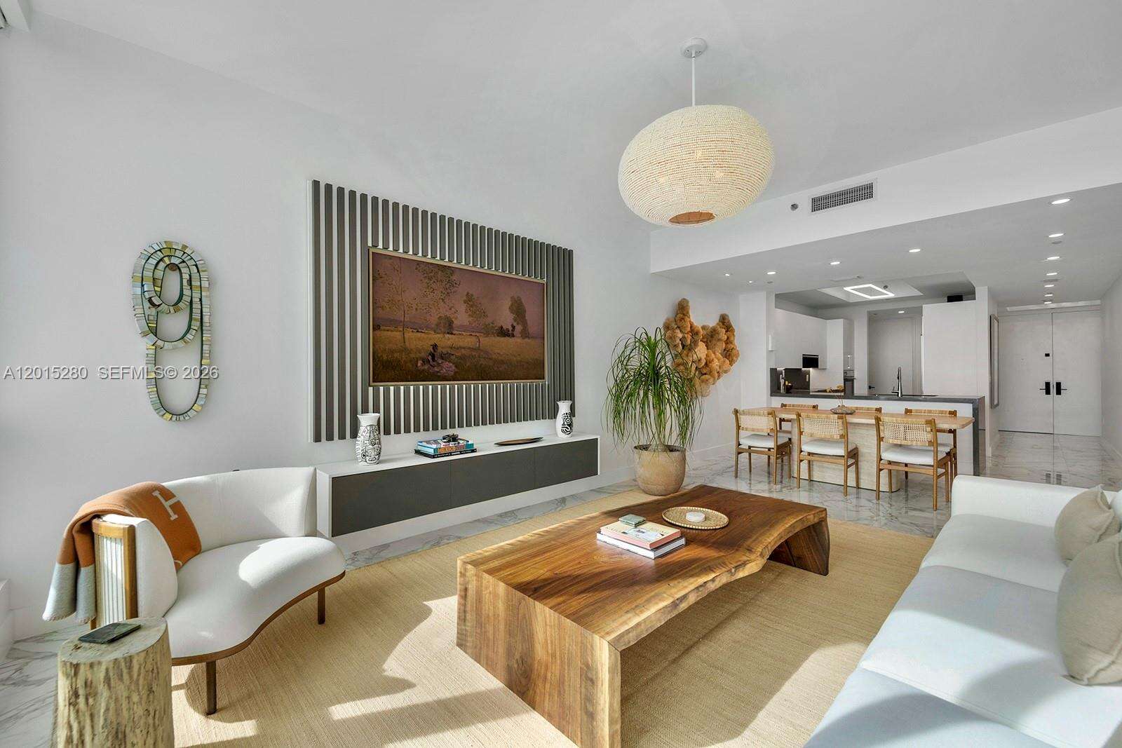 Continuum South Tower at 100 Pointe Dr, Miami Beach, FL 33139 - For Sale photo 5