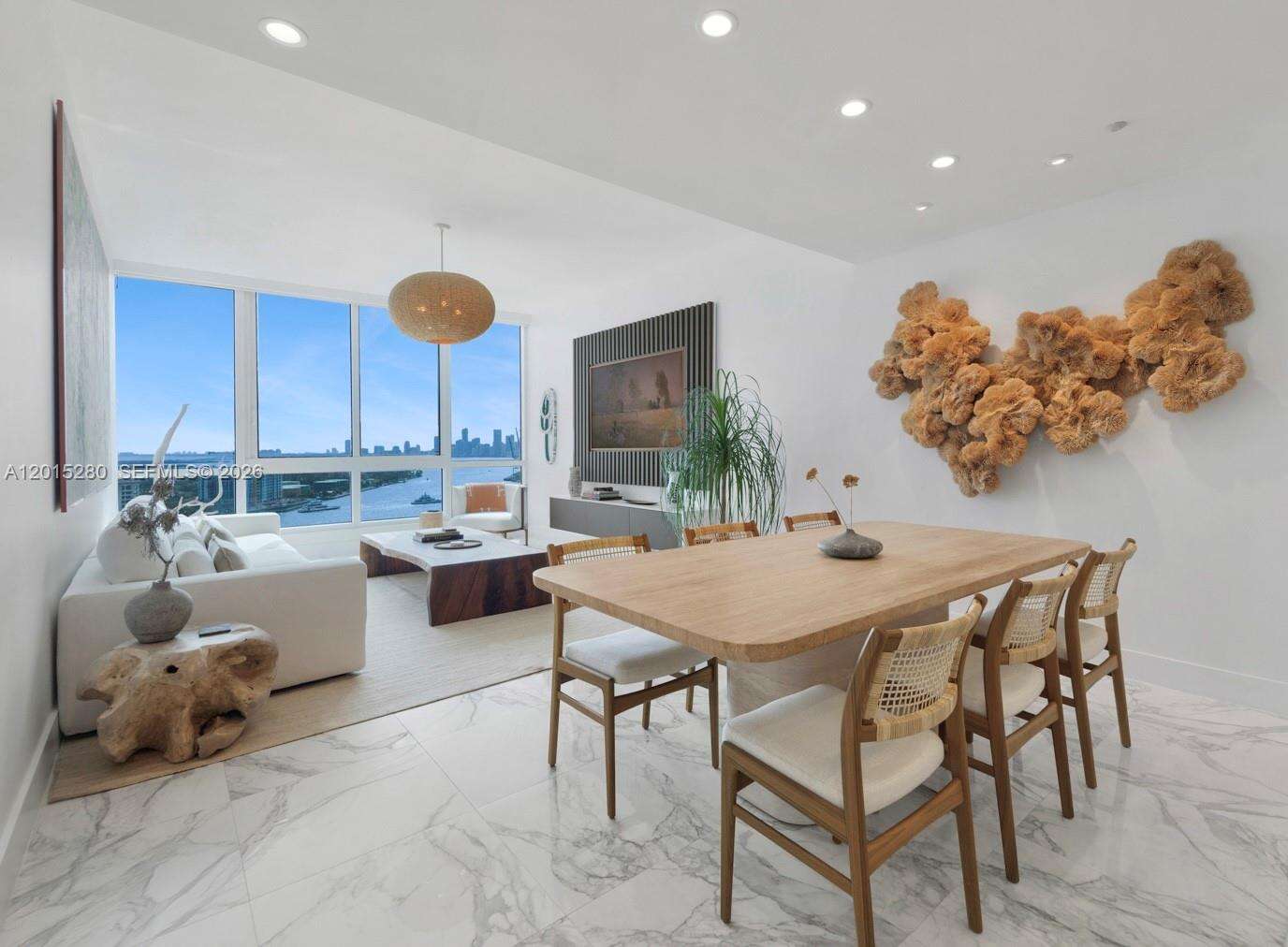 Continuum South Tower at 100 Pointe Dr, Miami Beach, FL 33139 - For Sale photo 6