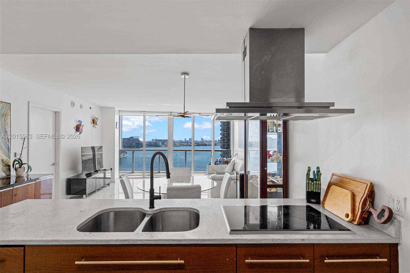 Icon Brickell 1 at 465 Brickell Ave, Miami, FL 33131 - For Sale photo 14