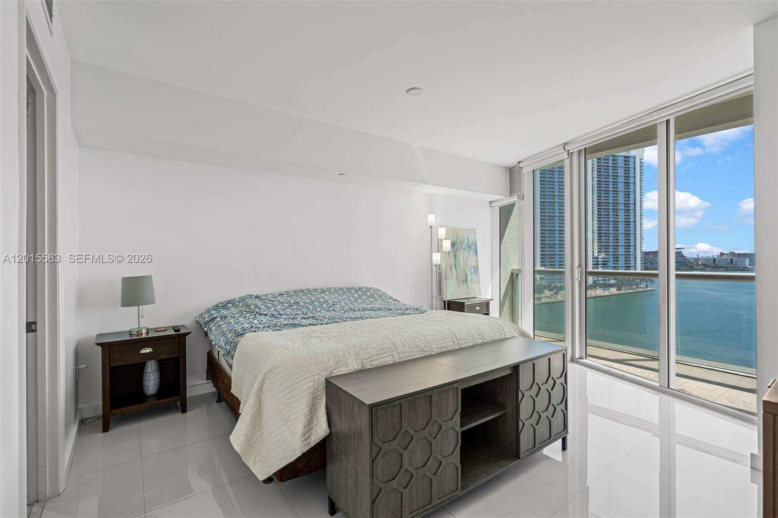 Icon Brickell 1 at 465 Brickell Ave, Miami, FL 33131 - For Sale photo 17