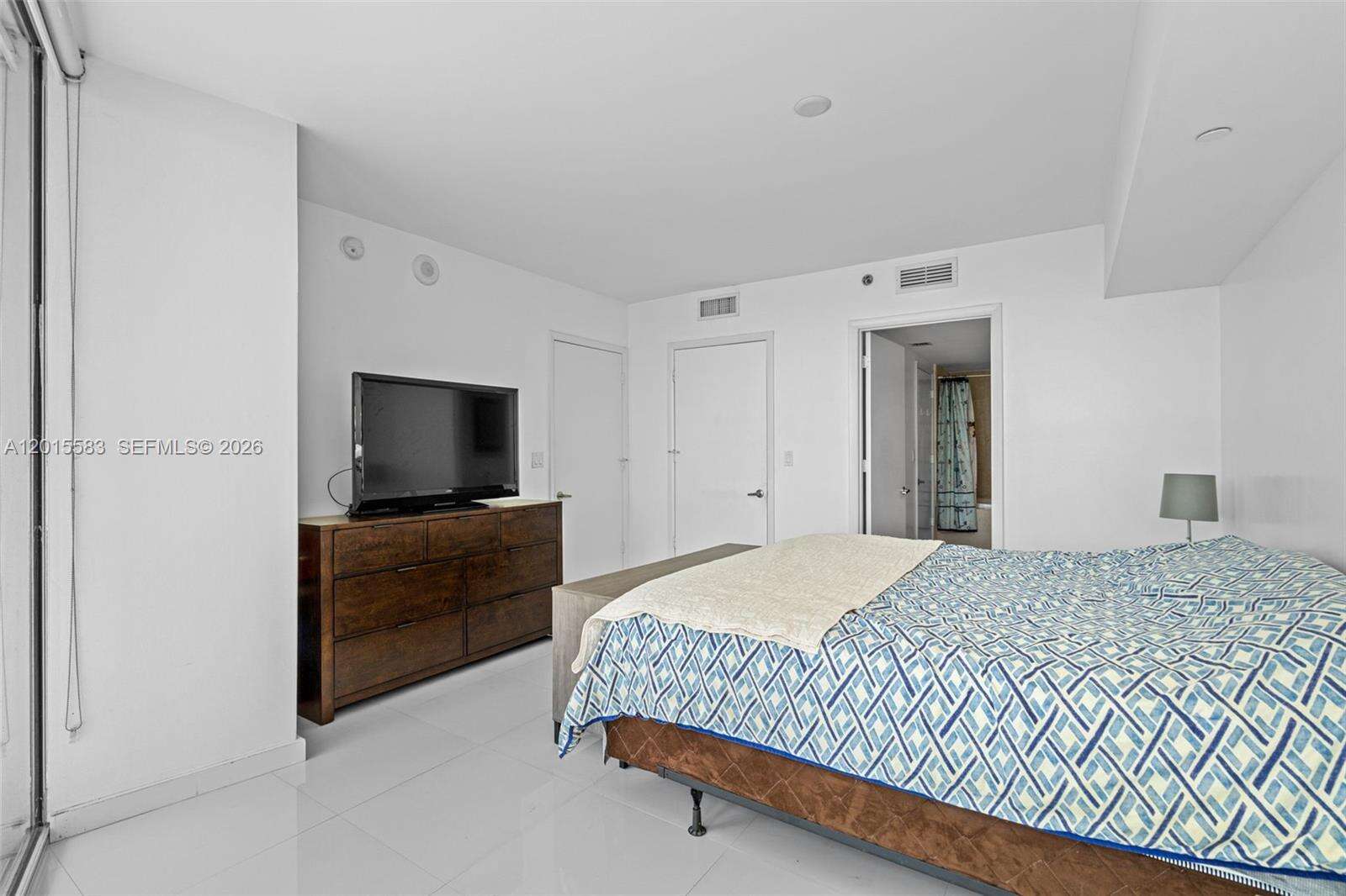 Icon Brickell 1 at 465 Brickell Ave, Miami, FL 33131 - For Sale photo 19