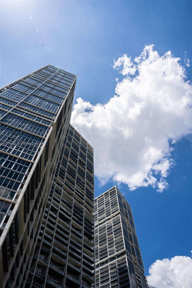Icon Brickell 1 at 465 Brickell Ave, Miami, FL 33131 - For Sale photo 49