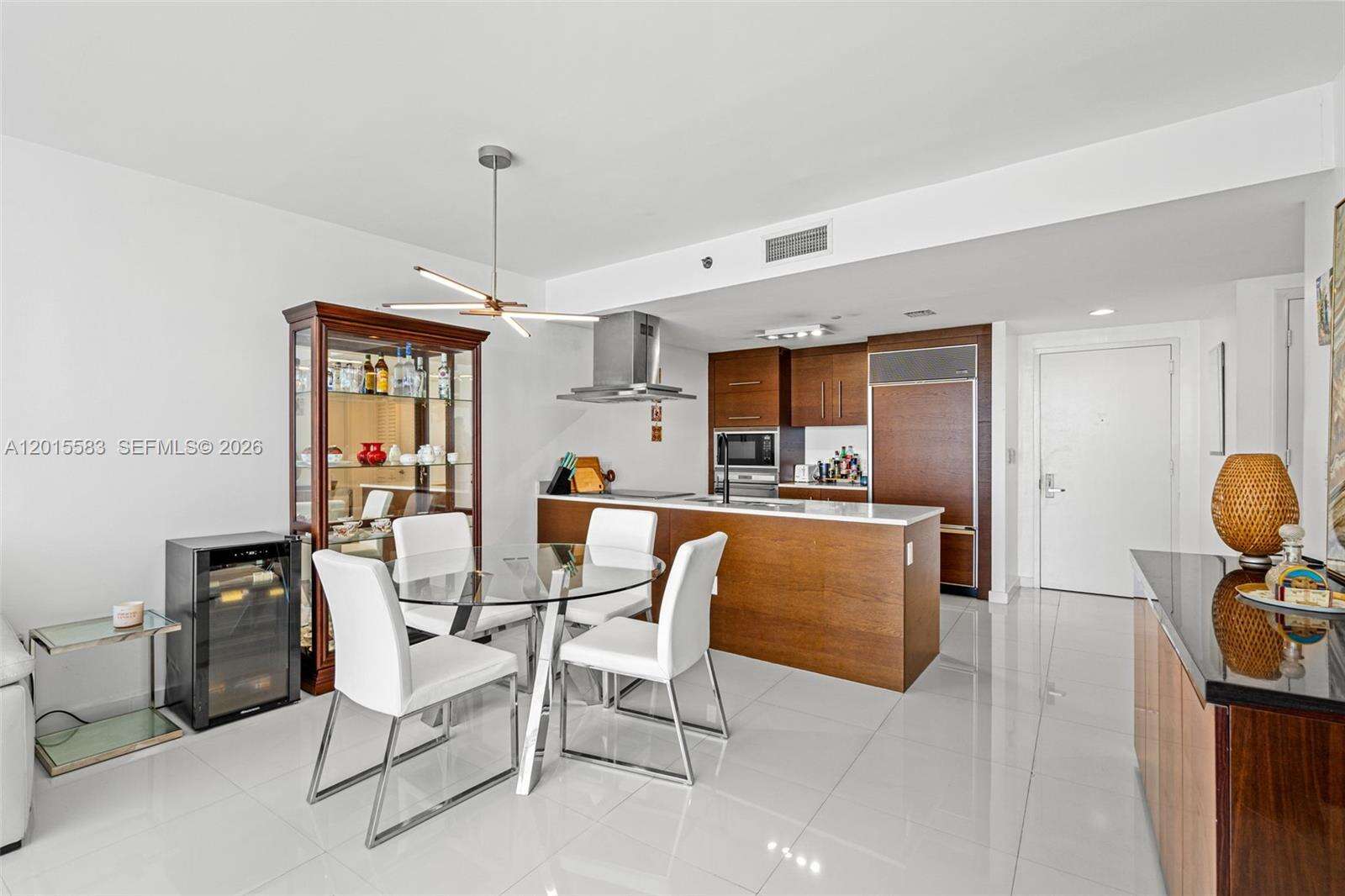 Icon Brickell 1 at 465 Brickell Ave, Miami, FL 33131 - For Sale photo 6