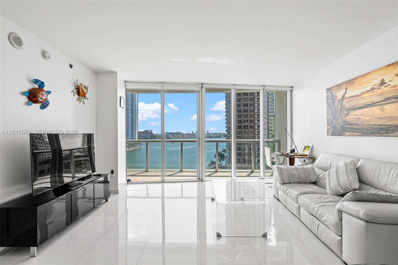 Icon Brickell 1 at 465 Brickell Ave, Miami, FL 33131 - For Sale photo 7