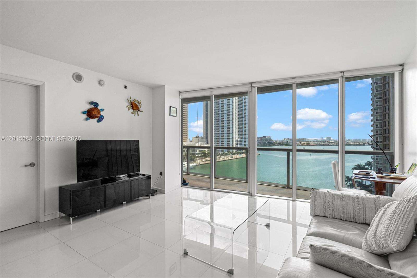 Icon Brickell 1 at 465 Brickell Ave, Miami, FL 33131 - For Sale photo 8