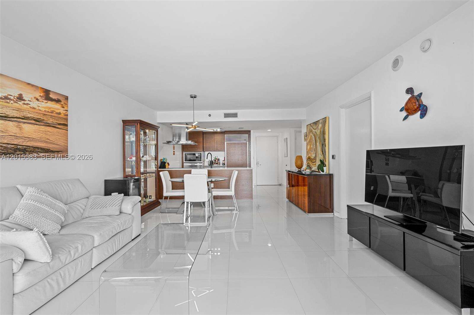Icon Brickell 1 at 465 Brickell Ave, Miami, FL 33131 - For Sale photo 10