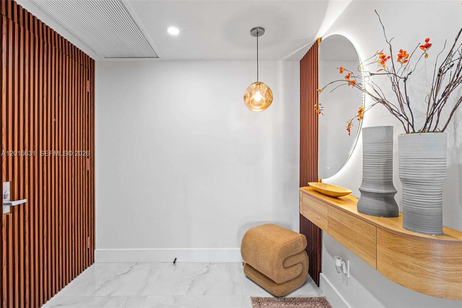 Icon Brickell 1 at 465 Brickell Ave, Miami, FL 33131 - For Sale photo 3