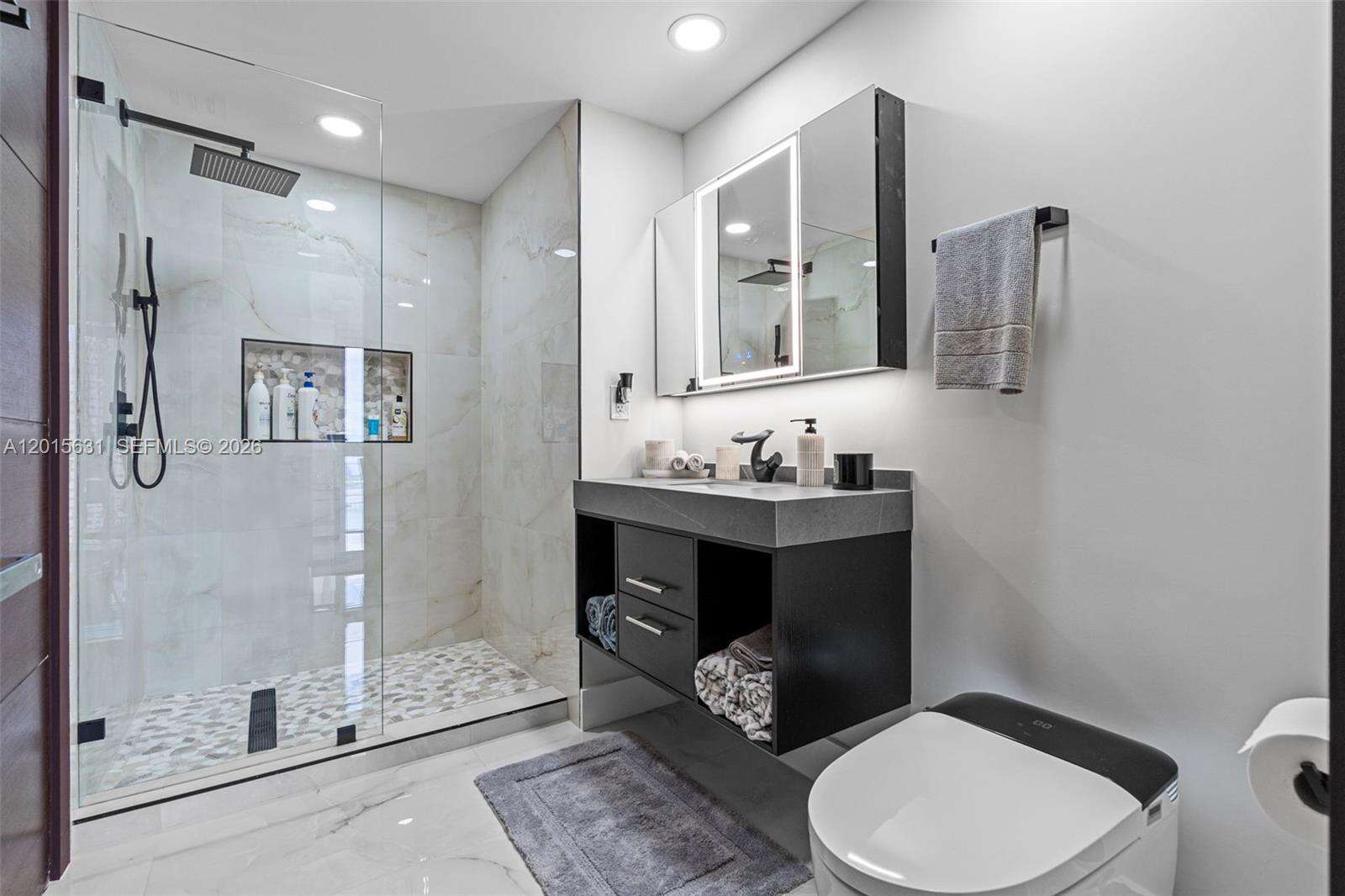 Icon Brickell 1 at 465 Brickell Ave, Miami, FL 33131 - For Sale photo 21