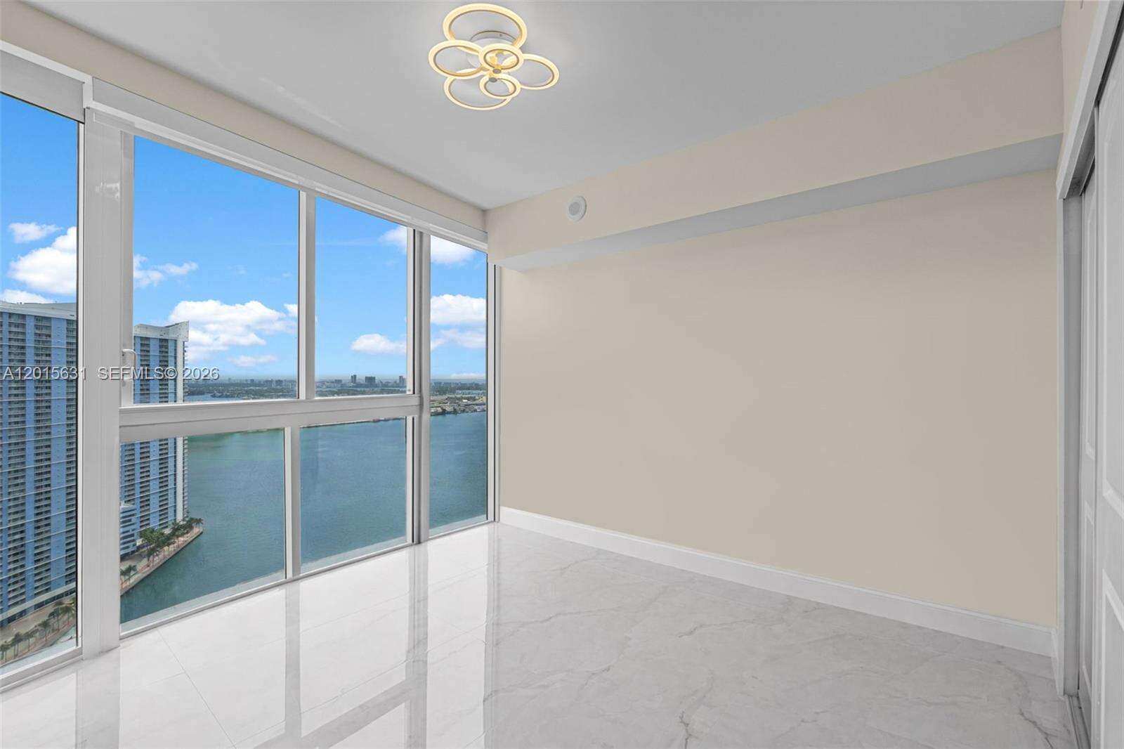 Icon Brickell 1 at 465 Brickell Ave, Miami, FL 33131 - For Sale photo 22