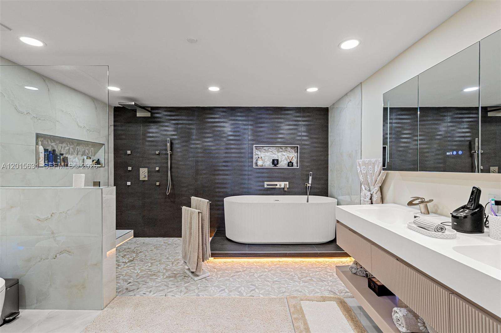 Icon Brickell 1 at 465 Brickell Ave, Miami, FL 33131 - For Sale photo 29