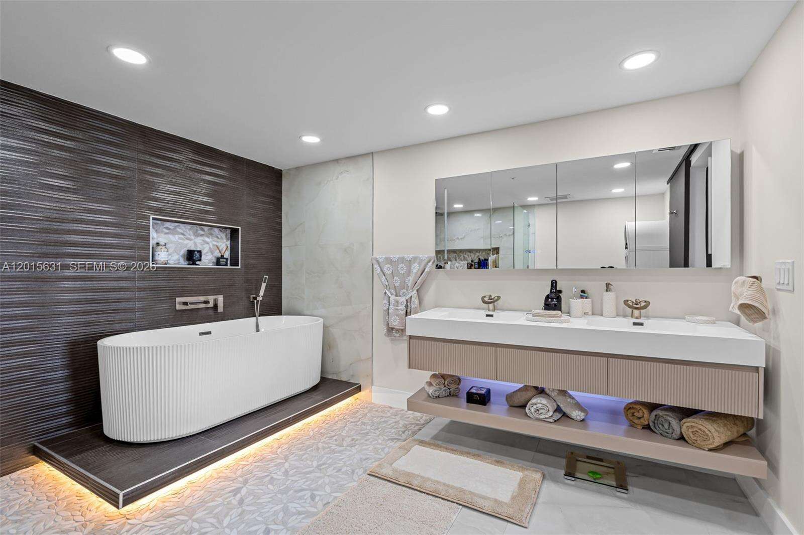Icon Brickell 1 at 465 Brickell Ave, Miami, FL 33131 - For Sale photo 30