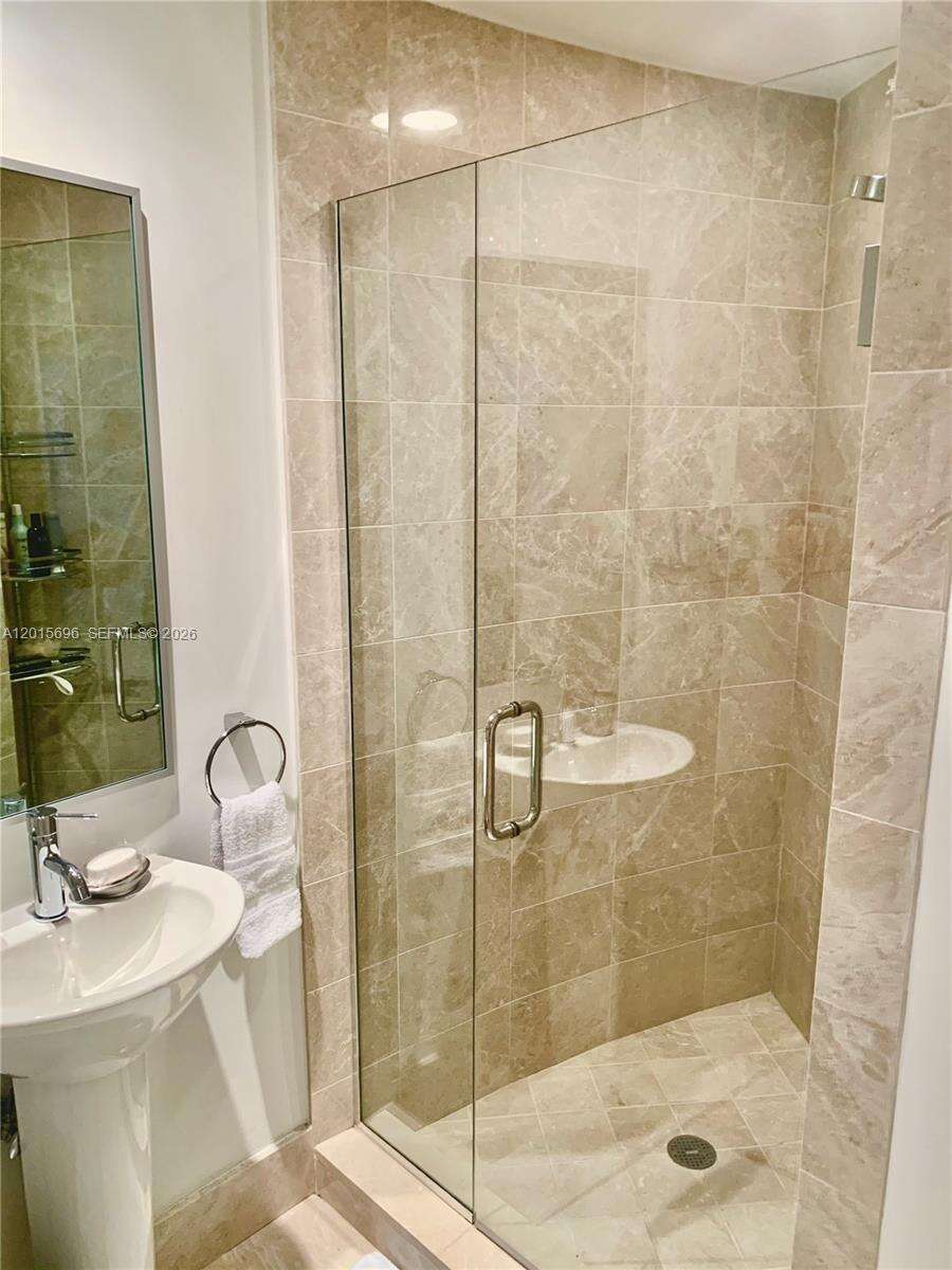 Jade Beach at 17001 Collins Ave, Sunny Isles Beach, FL 33160 - For Sale photo 16