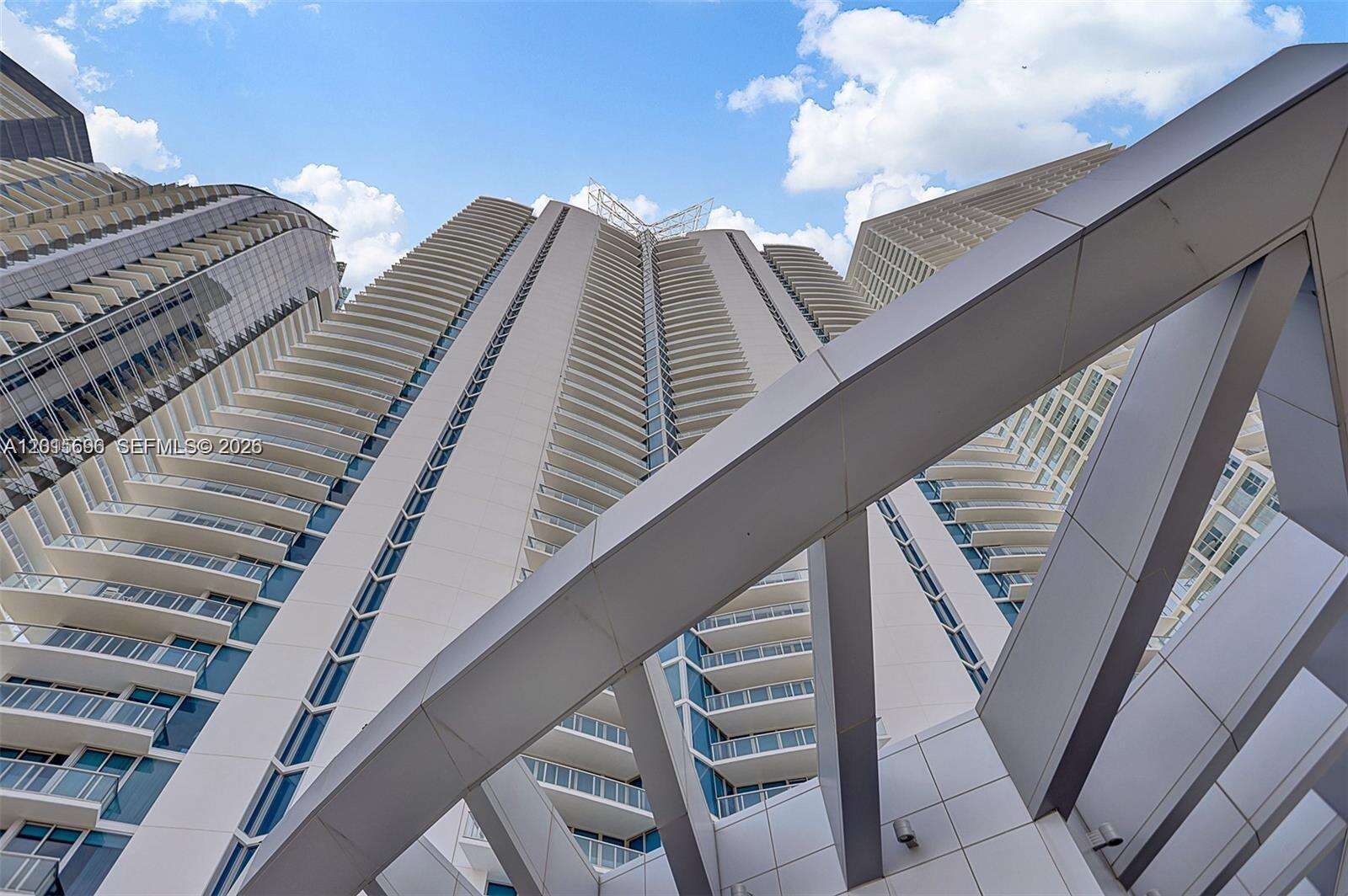 Jade Beach at 17001 Collins Ave, Sunny Isles Beach, FL 33160 - For Sale photo 18