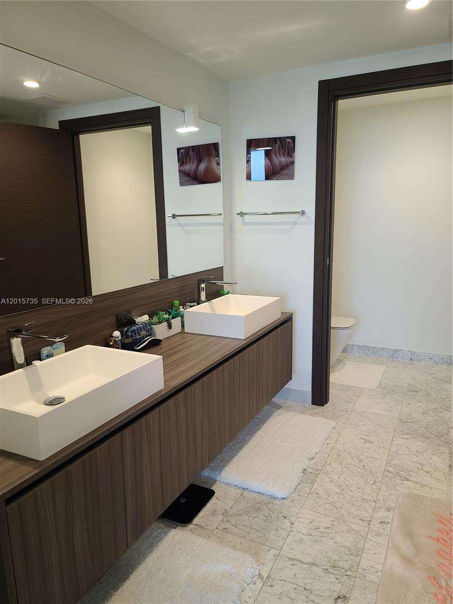 Brickell Flatiron at 1000 Brickell Plz, Miami, FL 33131 - For Sale photo 16